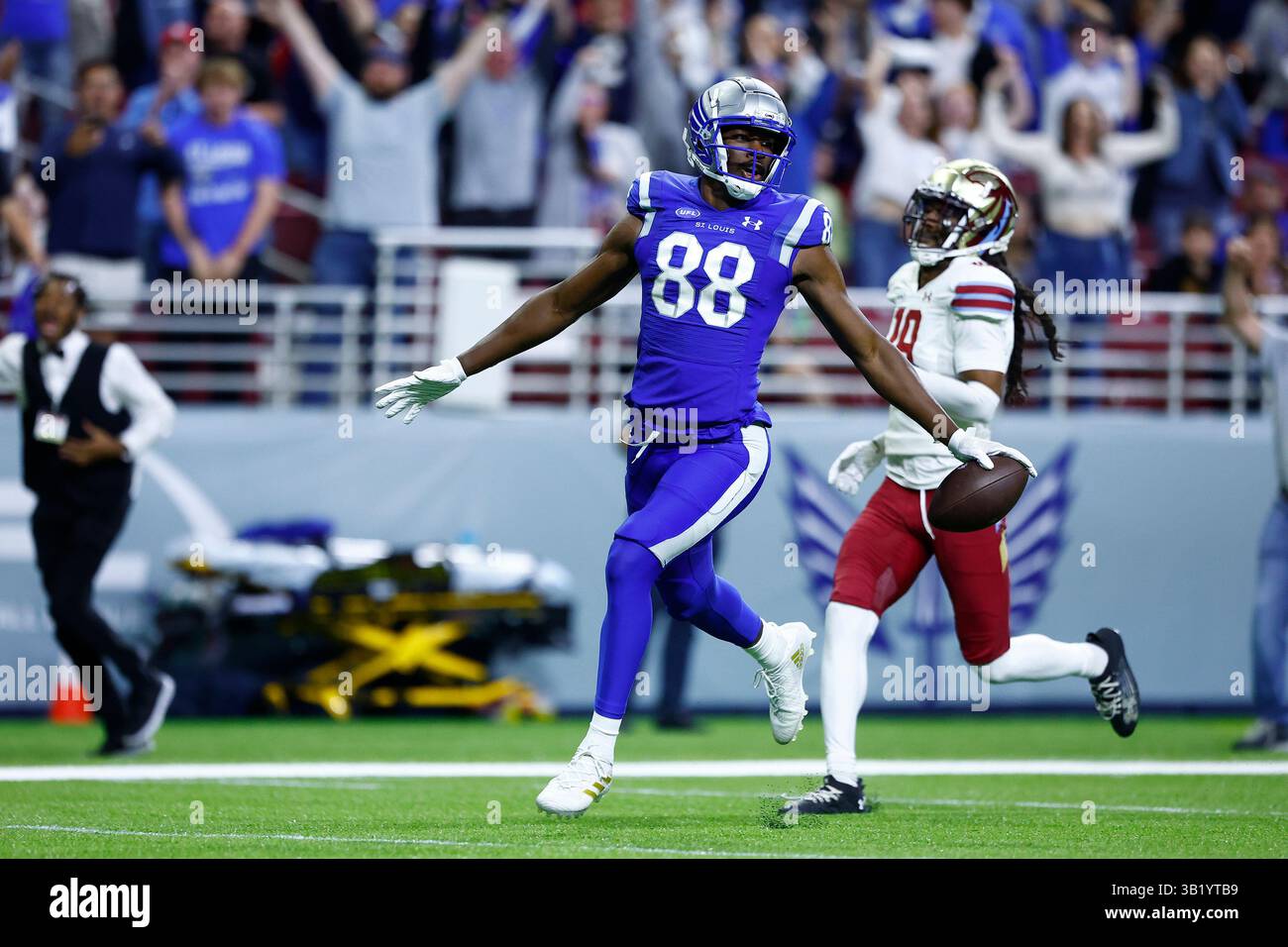 ST. LOUIS, MO - APRIL 26: St. Louis Battlehawks wide receiver Hakeem ...