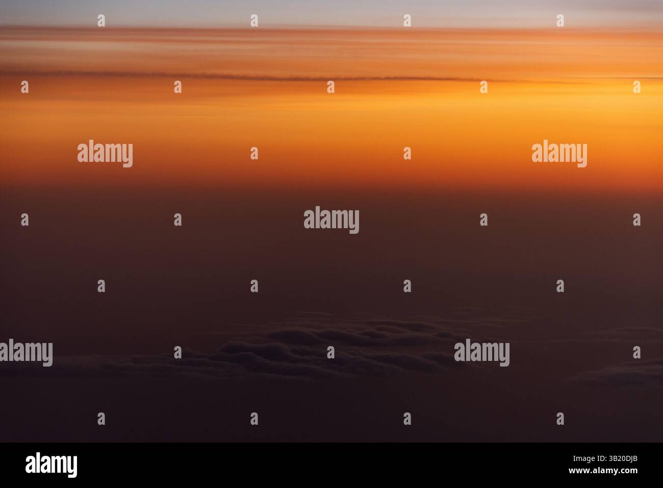 Amanecer en vuelo Stock Photo