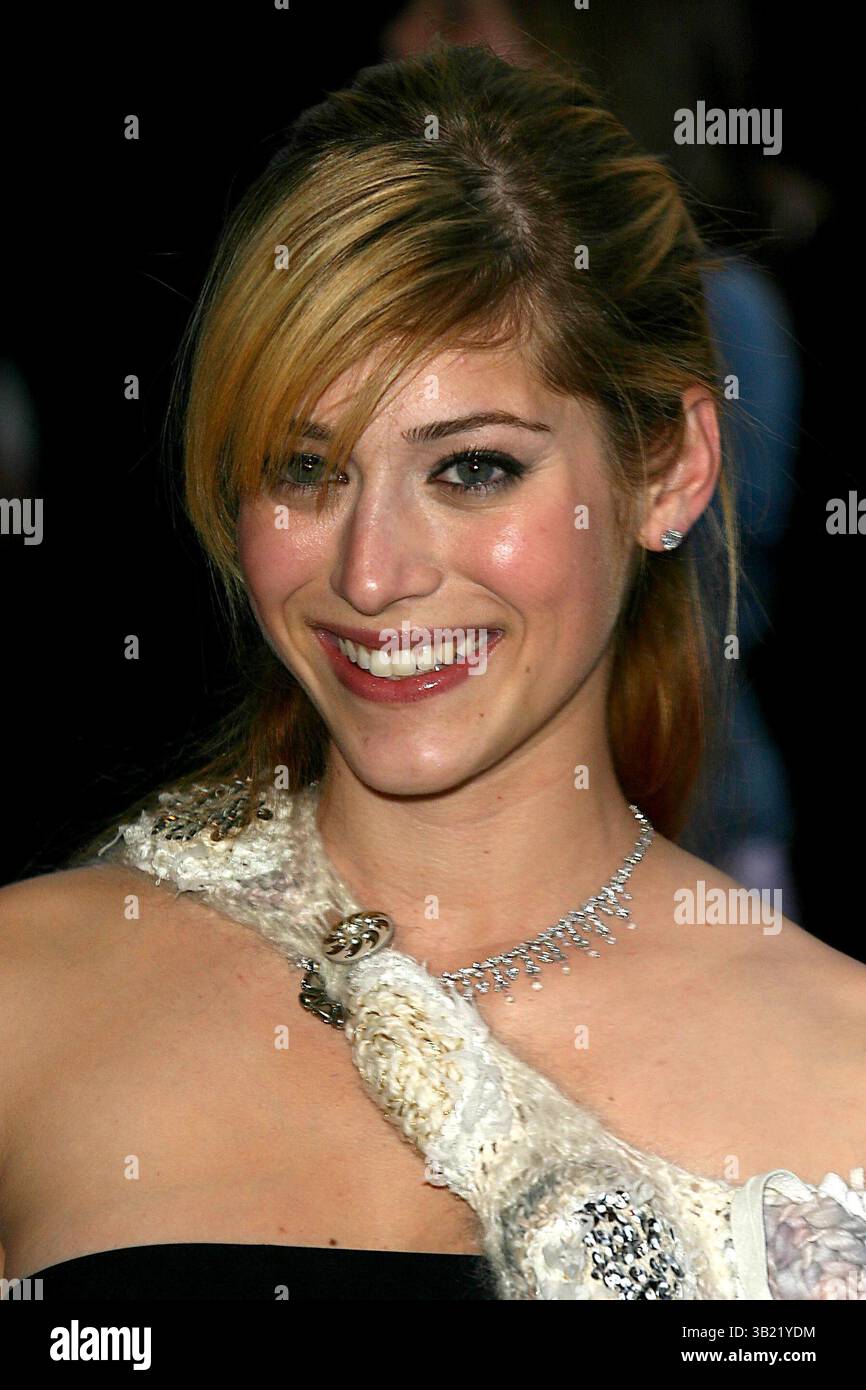 Apr. 23, 2004 - New York, New York, U.S. - I8688JZ.MEAN GIRLS PREMIERE AT THE LOEWS LINCOLN SQUARE , NEW YORK New York .04/23/2004. JOHN B ZISSEL/  /    2004.LIZZY CAPLAN(Credit Image: © John Zissel/Globe Photos/ZUMAPRESS.com) Stock Photo