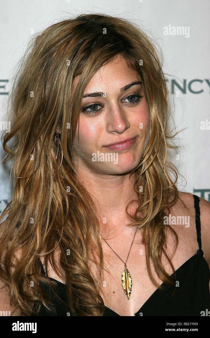 May 17, 2005 - New York, New York, U.S. - I9692JZ.THE GERSH AGENCY AND GOTHAM MAGAZINE CELEBRATEA NEW YORK UPFRONT WEEK  AT BED, NEW YORK New York.05-17-2005.  - -   2005.LIZZY CAPLAN(Credit Image: © John Zissel/Globe Photos/ZUMAPRESS.com) Stock Photo