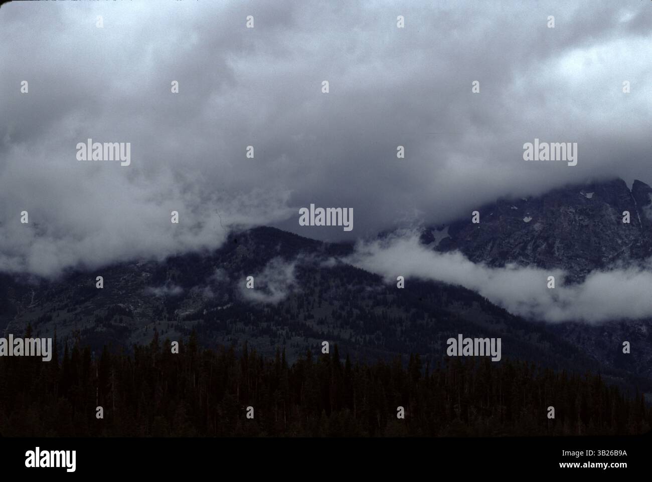 grand-teton-national-park-wy-u-s-a-6-1988-jenny-lake-lodge-at-the