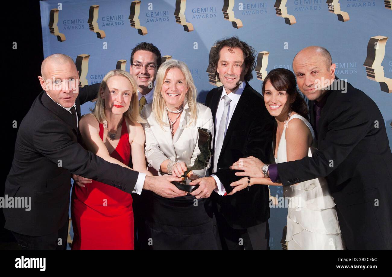 Nov 14, 2009 - Calgary, Alberta, Canada - The cast and crew of the ...