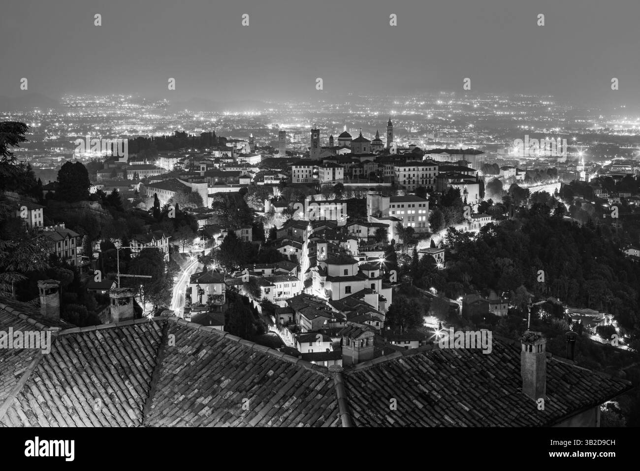 City, diverse landscape, Lake Zurich, Old Town, river, Limmat, Metropolis, education, research, Swiss large banks, UBS, Credit Suise, Paradeplatz Stock Photo