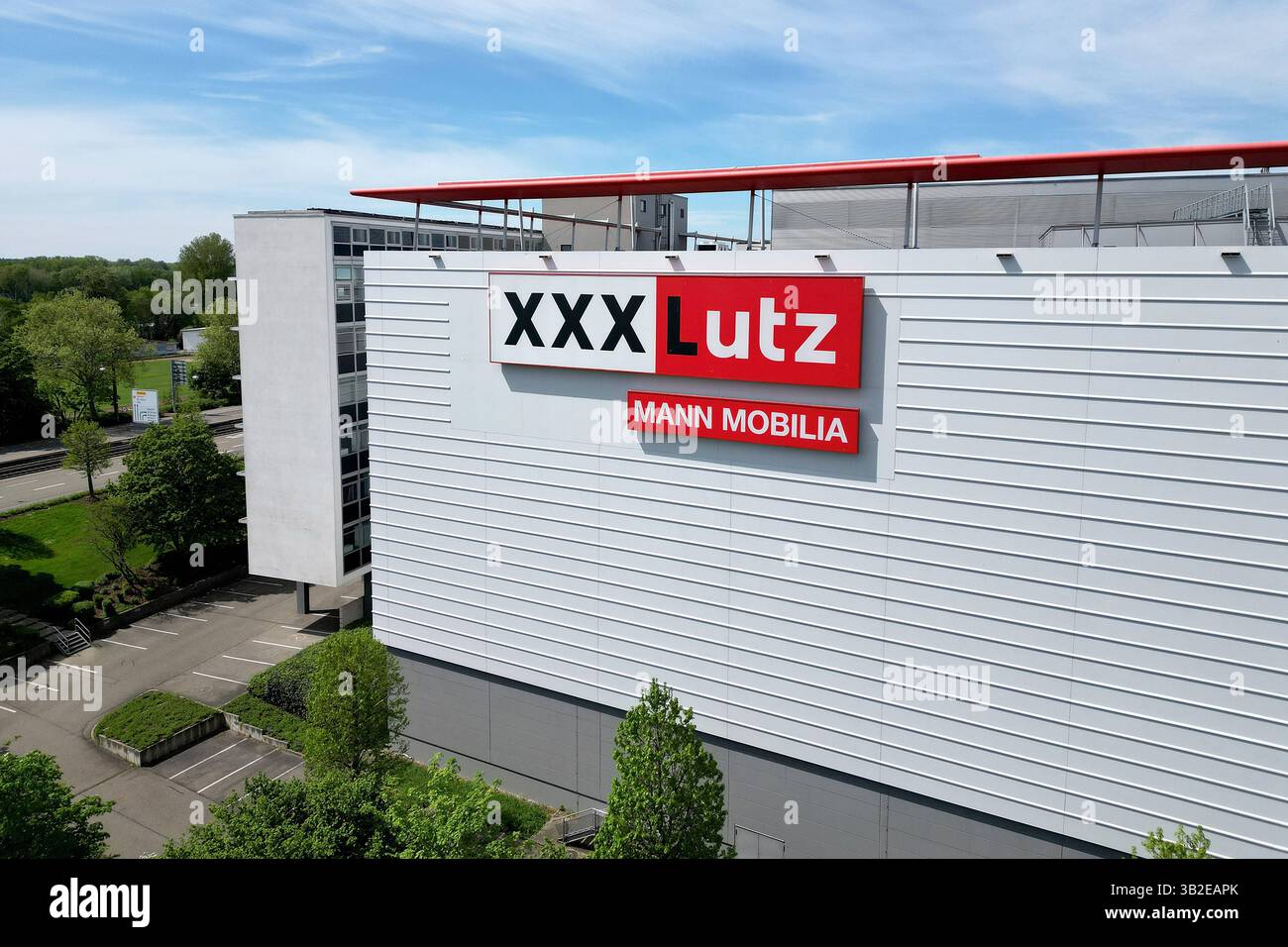 Mann mobilia xxxl lutz hi-res stock photography and images