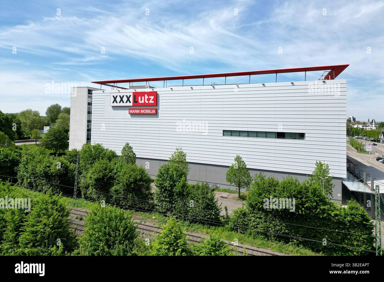 Mann mobilia xxxl lutz hi-res stock photography and images