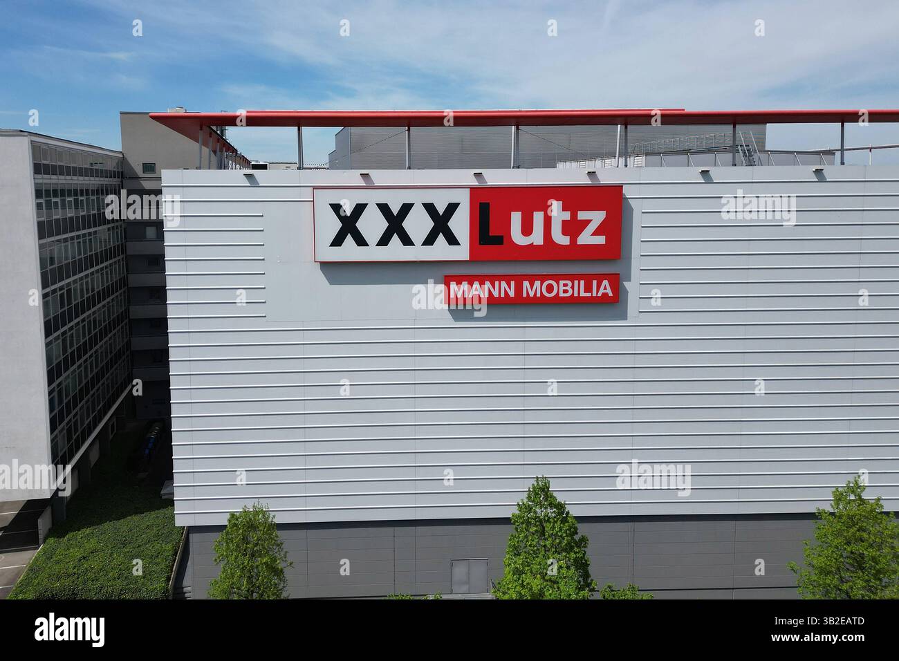 Mann mobilia xxxl lutz hi-res stock photography and images