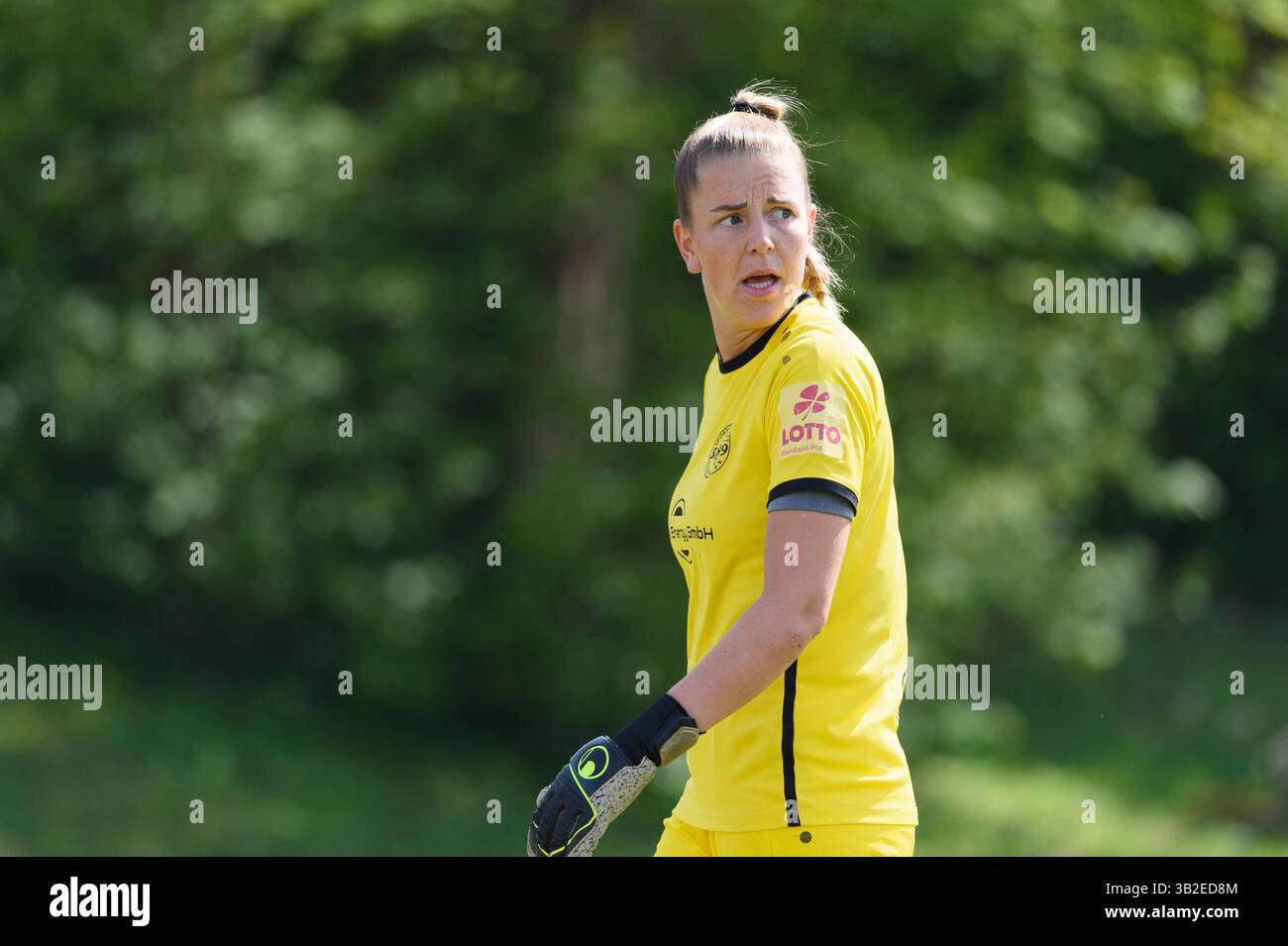 Aschheim, Germany. 27th Apr, 2025. Aschheim, Germany, April 27th, 2025: Goalkeeper Laura van der Laan (1 SG 99 Andernach) during the 2. Frauen-Bundesliga match between FC Bayern Munich II and SG 99 Andernach at Sportpark Aschheim, Germany. (Sven Beyrich/SPP) Credit: SPP Sport Press Photo. /Alamy Live News Stock Photo
