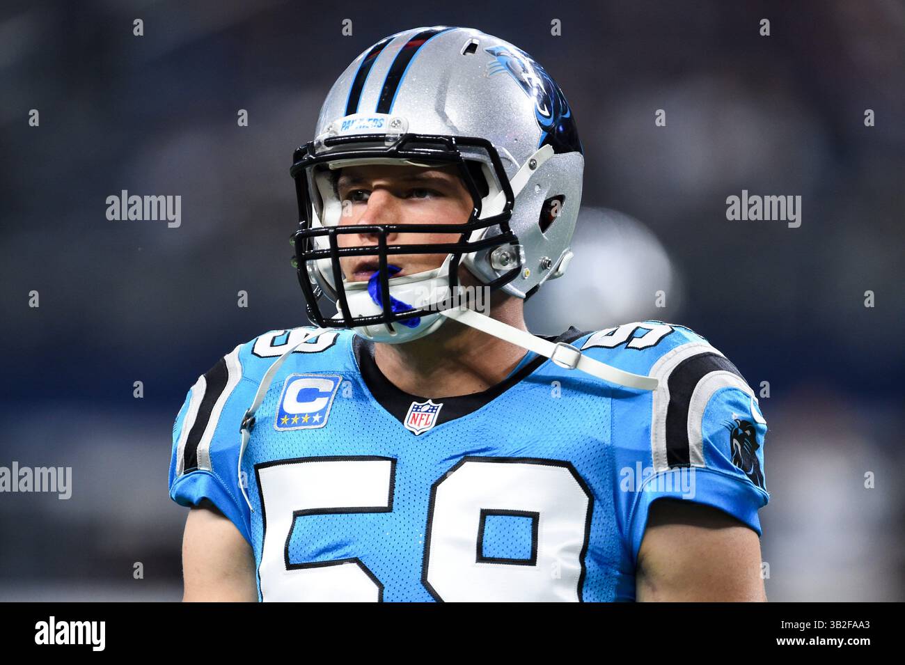 Luke Roper Football Luke roper hi-res stock photography and images - Alamy
