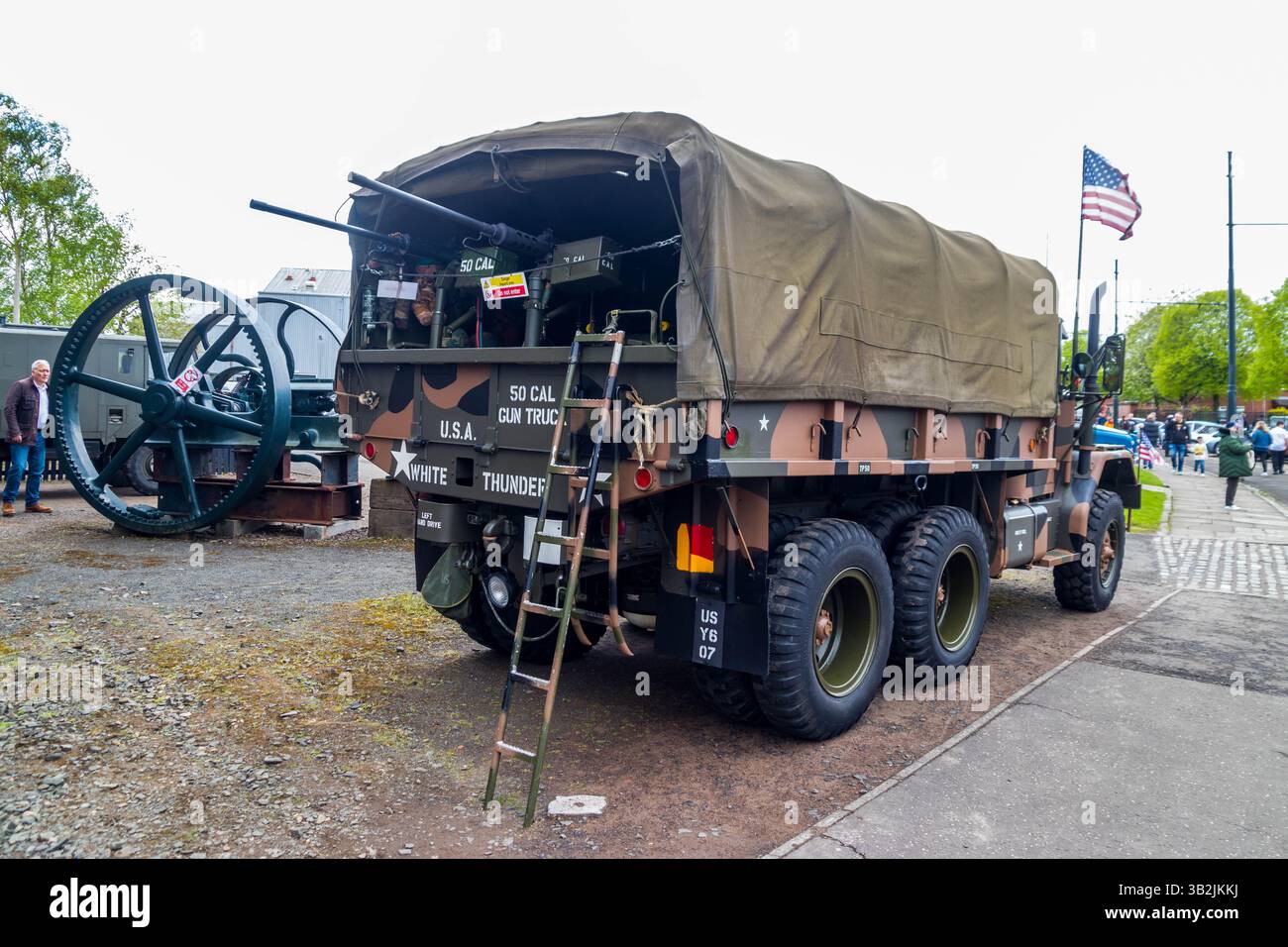 4x4 armoured car military hi-res stock photography and images - Alamy