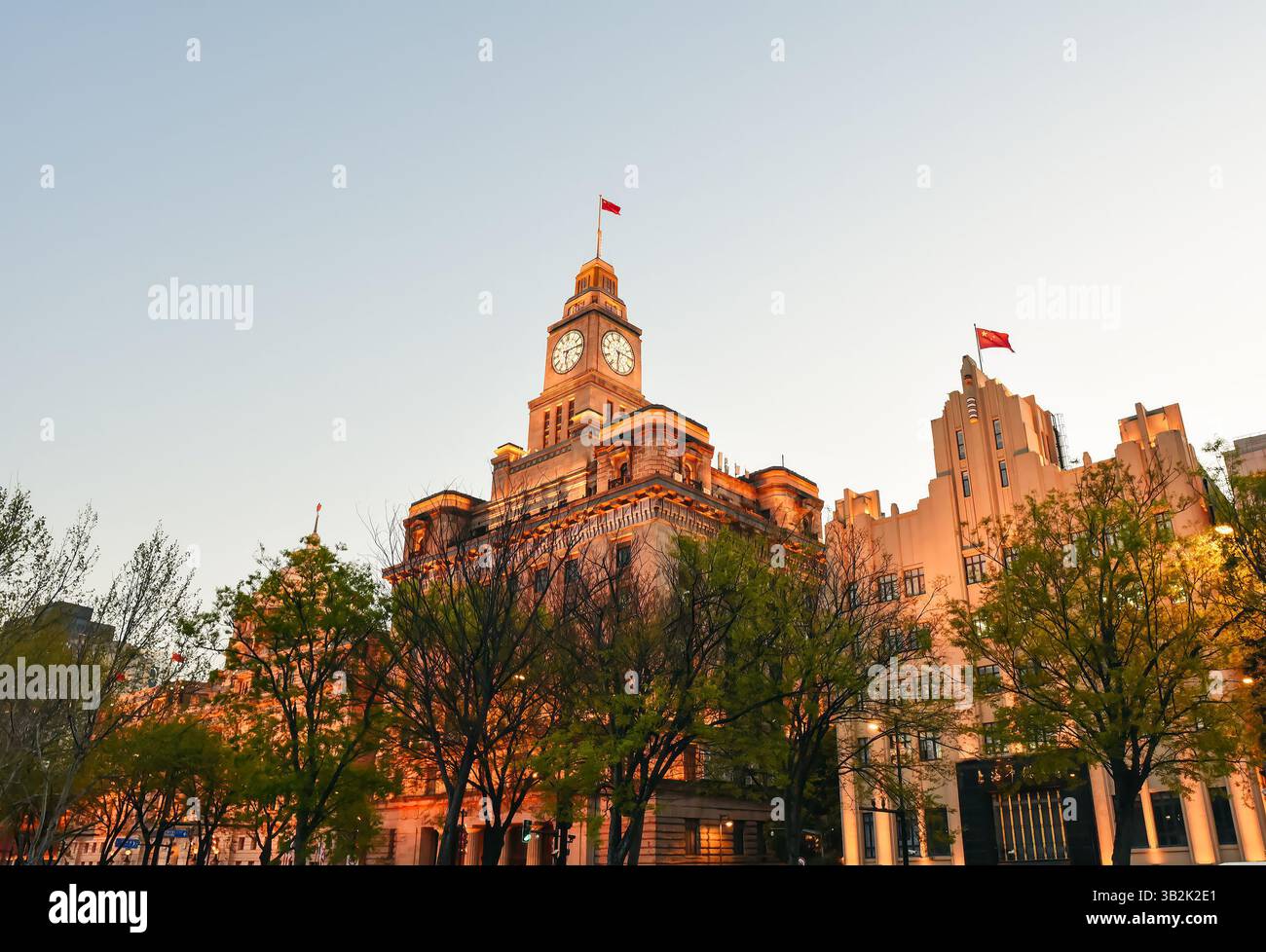 Shanghai architecture art deco hi-res stock photography and images - Alamy
