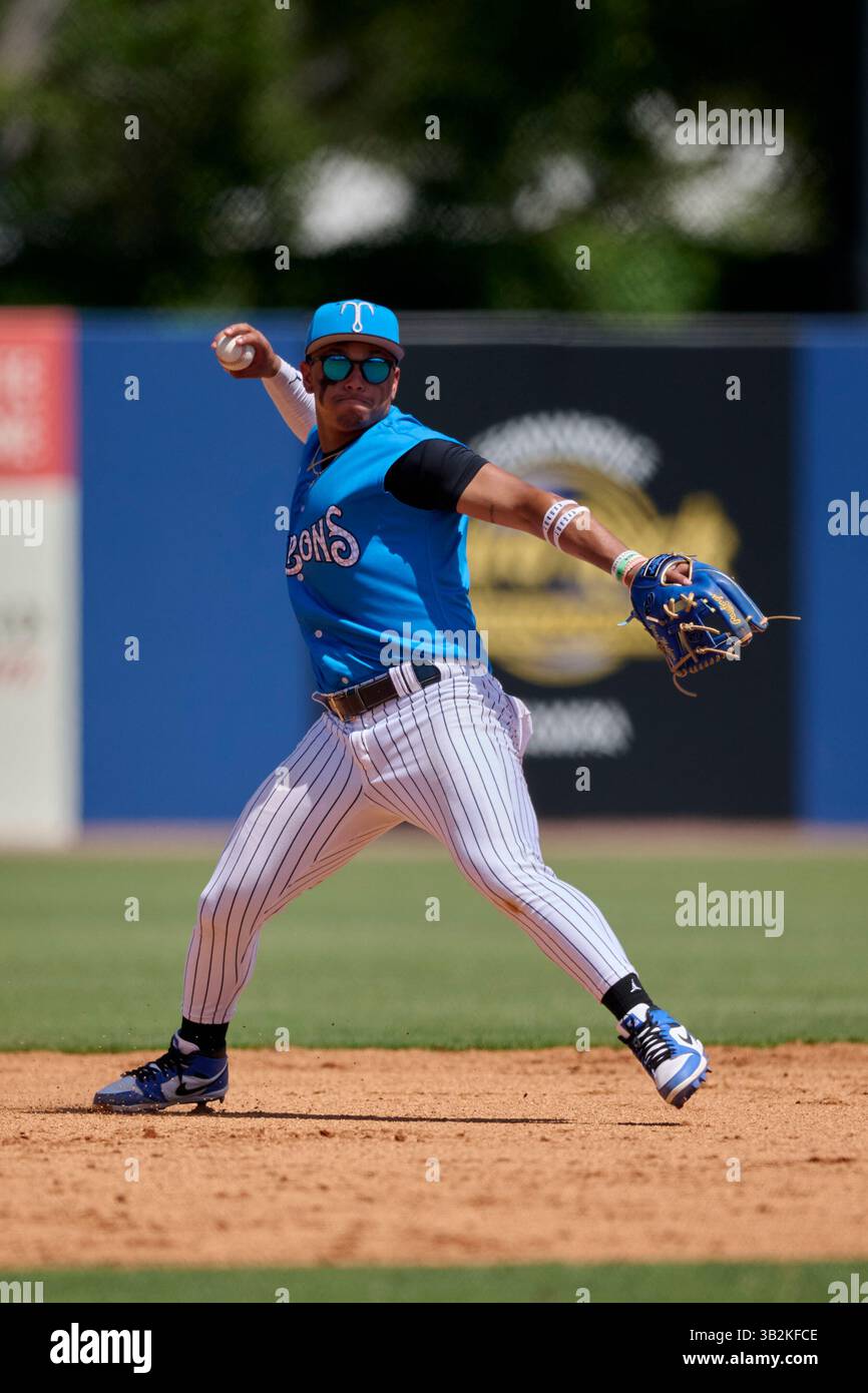 tampa-tarpons-shortstop-juan-matheus-6-throws-to-first-base-during-an