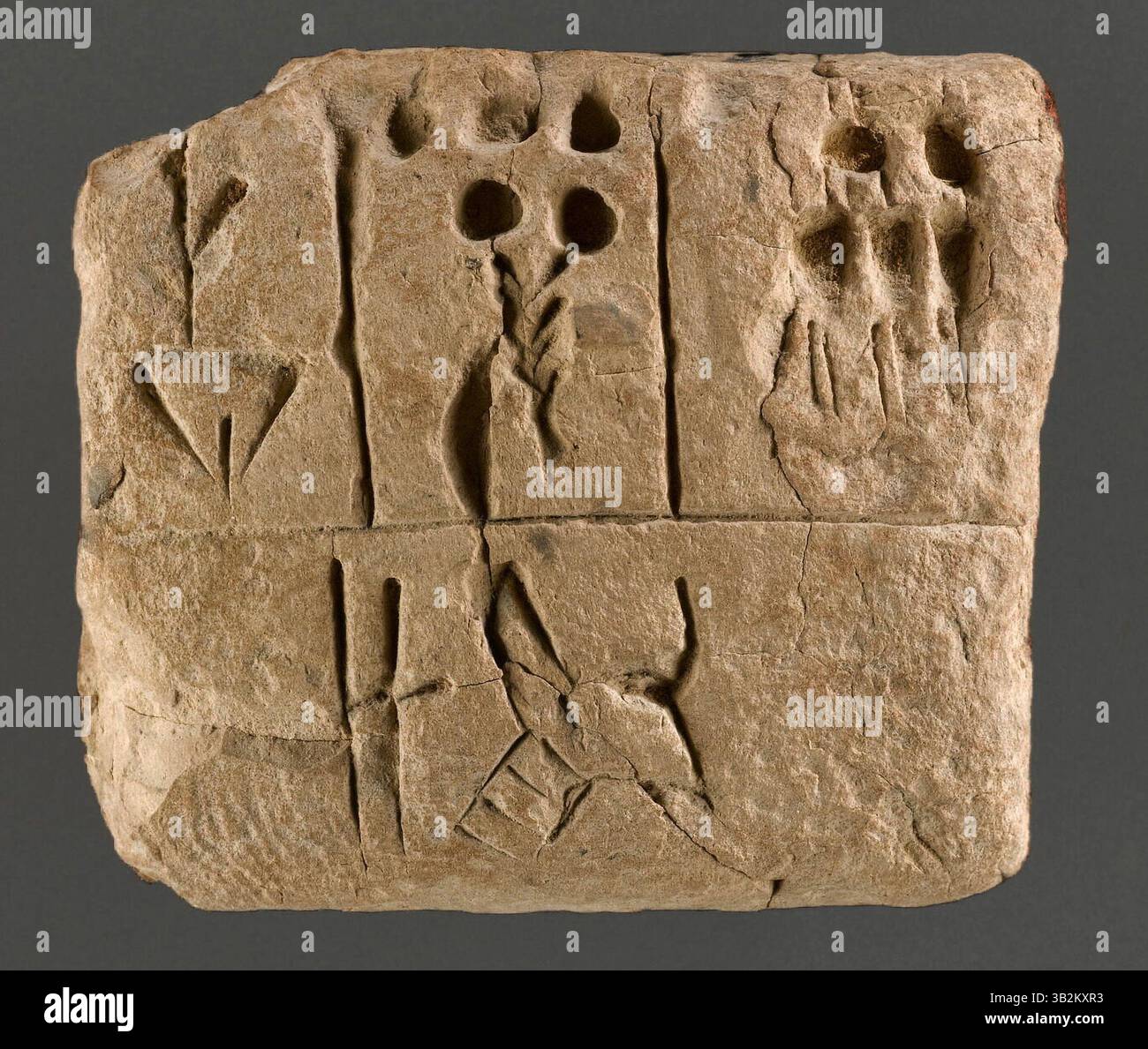 Proto cuneiform hi-res stock photography and images - Alamy