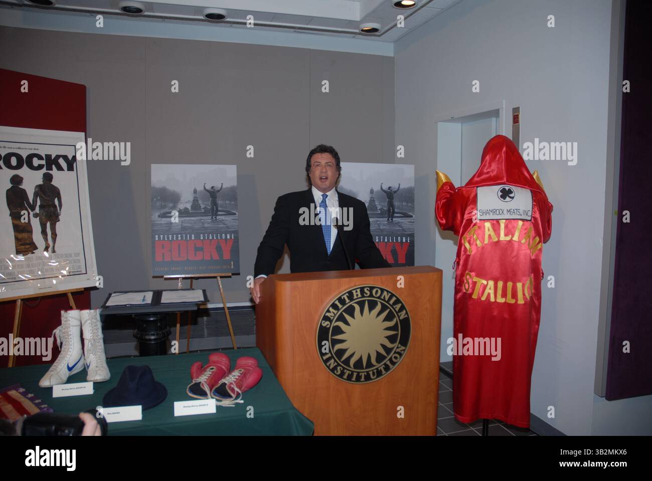 Apollo creed 1976 hi-res stock photography and images - Alamy