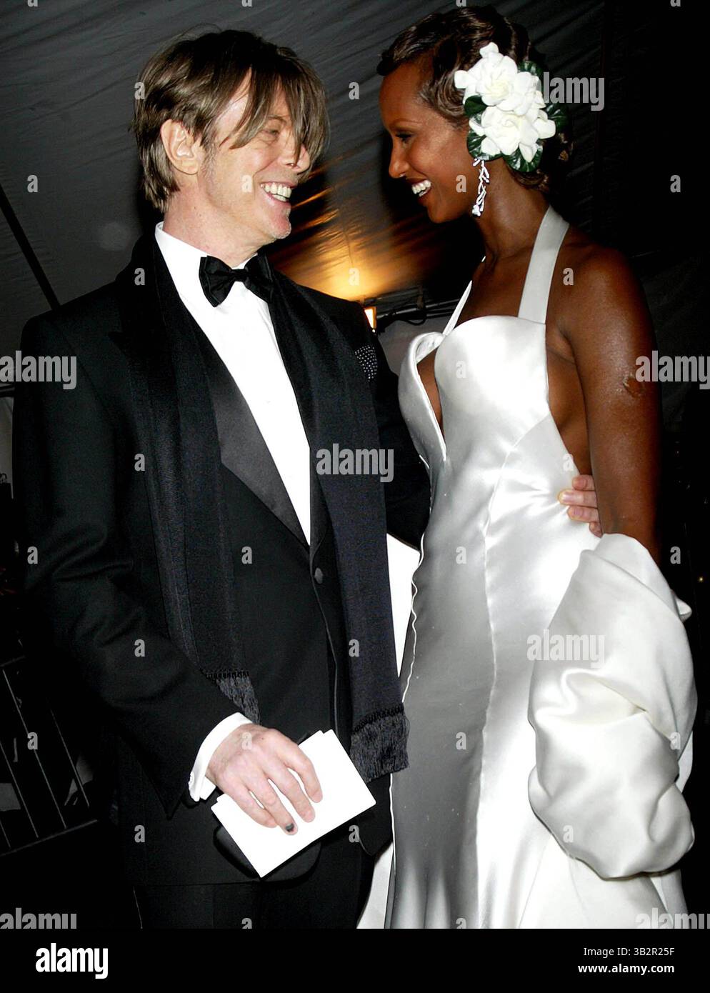 Iman Pays Tribute to David Bowie With Sweet Valentine's Day Post -- See the  Pic! | 9news.com, image size:994x1390