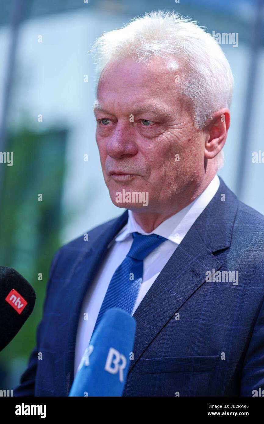 Pressekonferenz nach Sitzung des CSU-Vorstands am 28.04.2025 in der CSU Landesleitung in München Alois Rainer  Landwirtschaftsminister Deutschland  *** Press conference after the meeting of the CSU Executive Committee on 28 April 2025 at the CSU regional office in Munich Alois Rainer Minister of Agriculture Germany xMSx Stock Photo