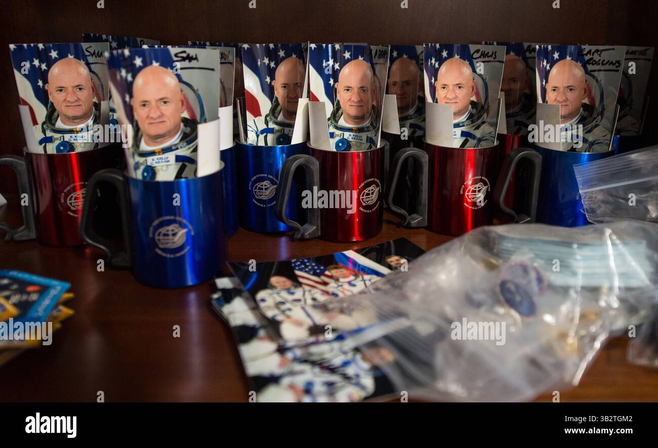 March 7, 2015 - Star City, Russia - International Space Station Expedition 43 NASA Astronaut Scott Kelly prepares mementos for friends and family as he prepares to depart on a year long mission to the International Space Station onboard a Soyuz TMA-16M spacecraft at the Gagarin Cosmonaut Training Center March 7, 2015 in Star City, Russia. (Credit Image: © Bill Ingalls/Planet Pix via ZUMA Wire) Stock Photo