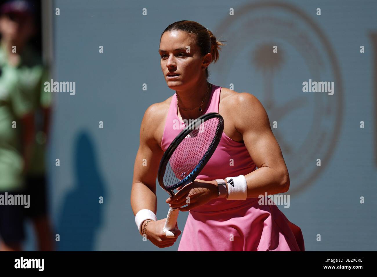 Maria Sakkari of Greece in action against Jasmine Paolini of Italy