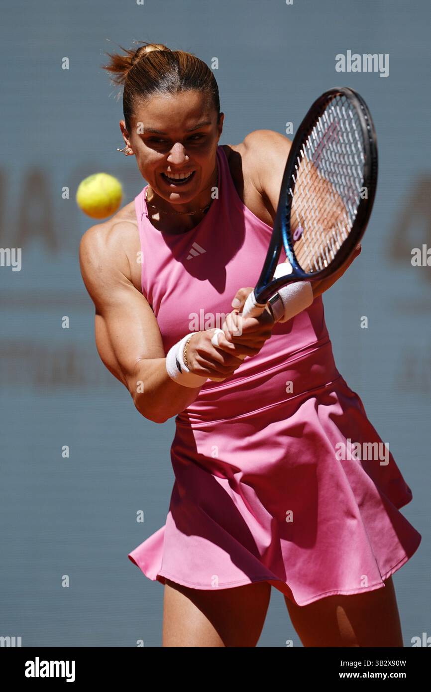 Maria Sakkari of Greece in action against Jasmine Paolini of Italy
