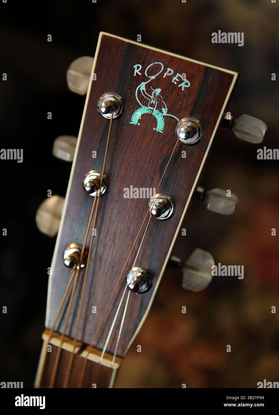 Tns logo hi-res stock photography and images - Alamy