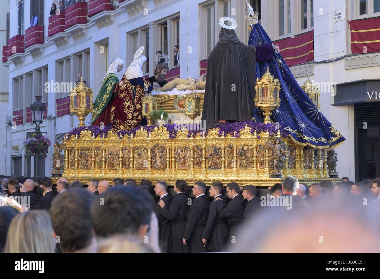 Altar del trono hi-res stock photography and images - Alamy