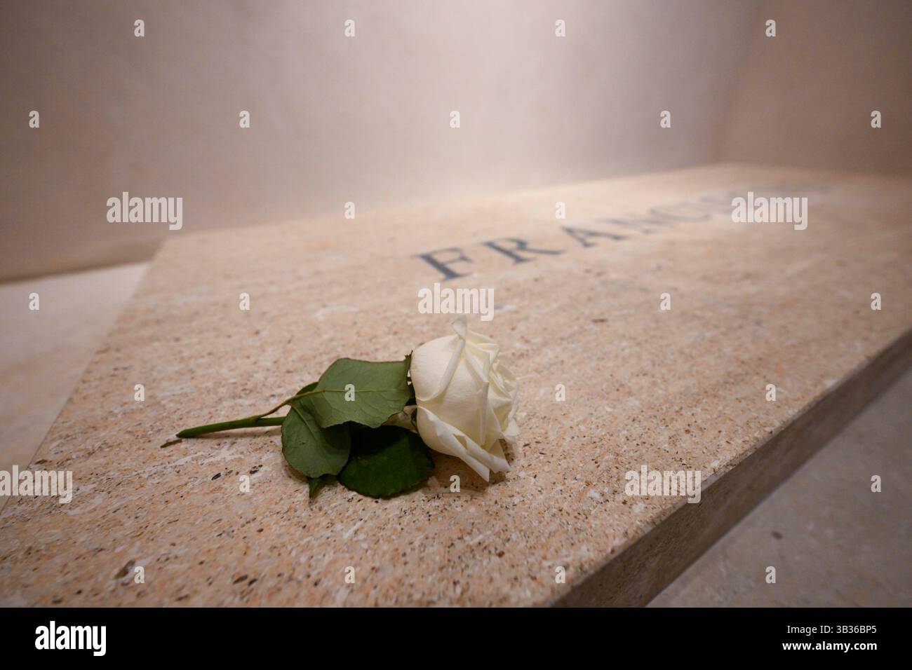 Non Exclusive: The tomb of Pope Francis at the Papal Basilica of Saint ...