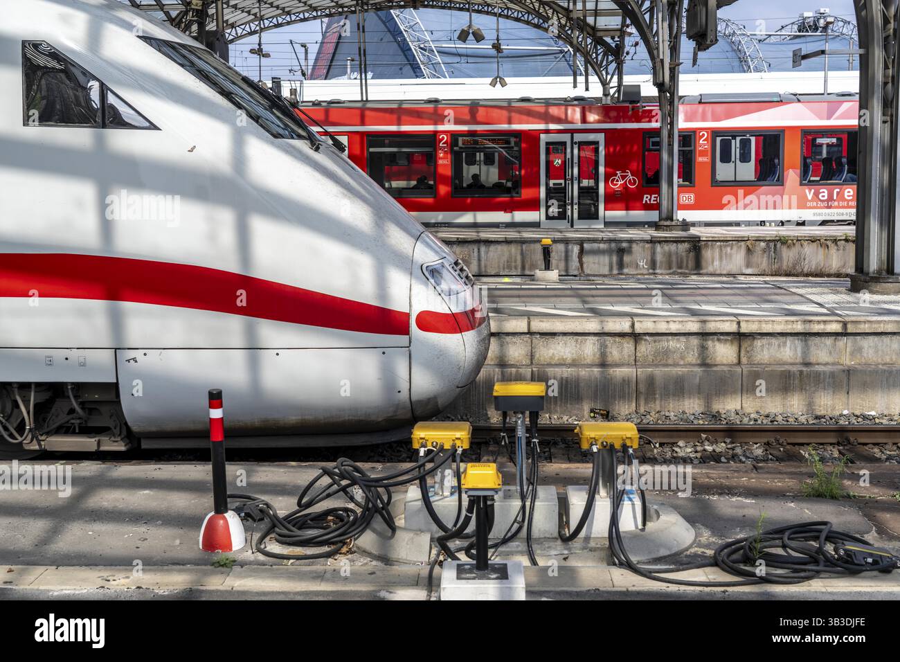 Long freight train transporting various hi-res stock photography and ...