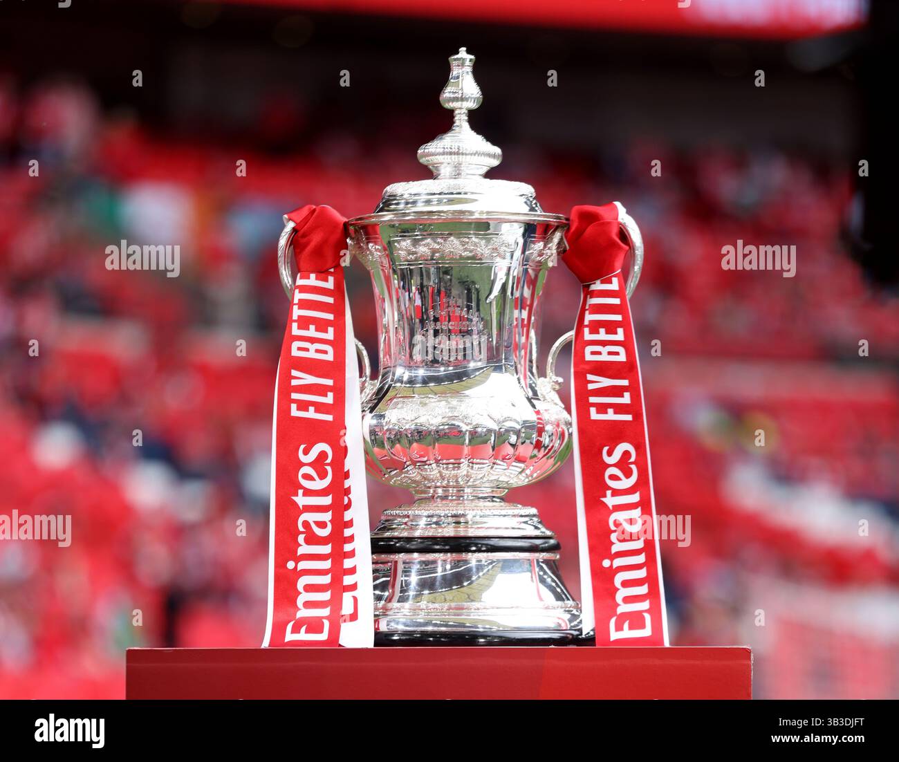 London UK 27th Apr 2025 The Emirates FA Cup Trophy At The Emirates London UK 27th Apr 2025 The Emirates FA Cup Trophy At The Emirates