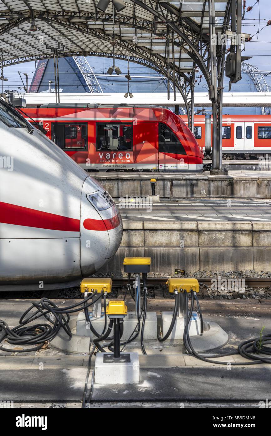 Digitalisation train hi-res stock photography and images - Alamy