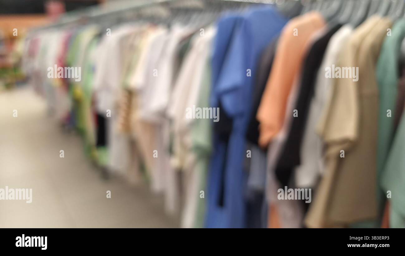 Racks of clothing store hi-res stock photography and images - Alamy