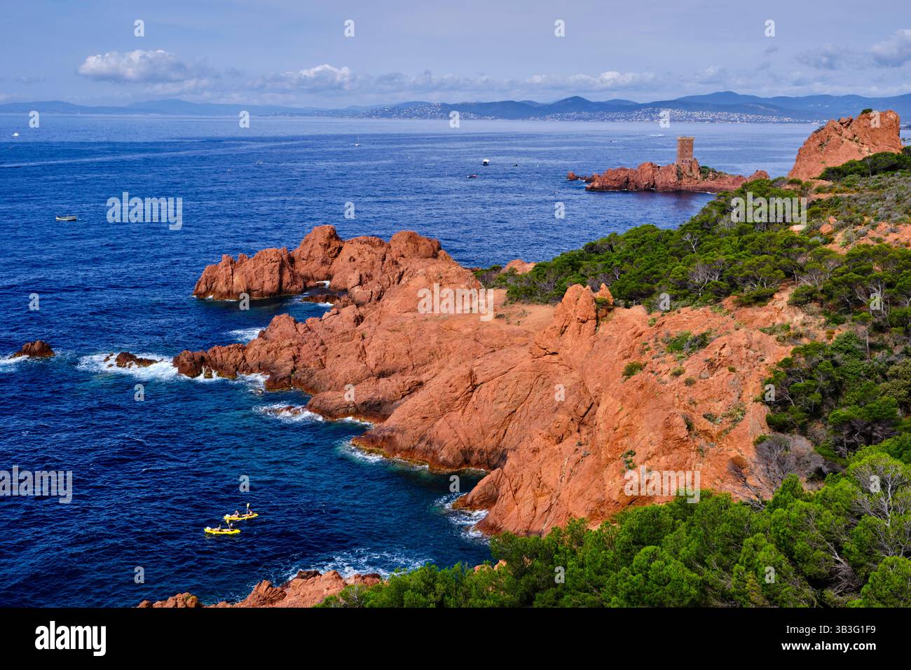 france-var-saint-raphael-corniche-d-or-or-esterel-corniche-cap-du