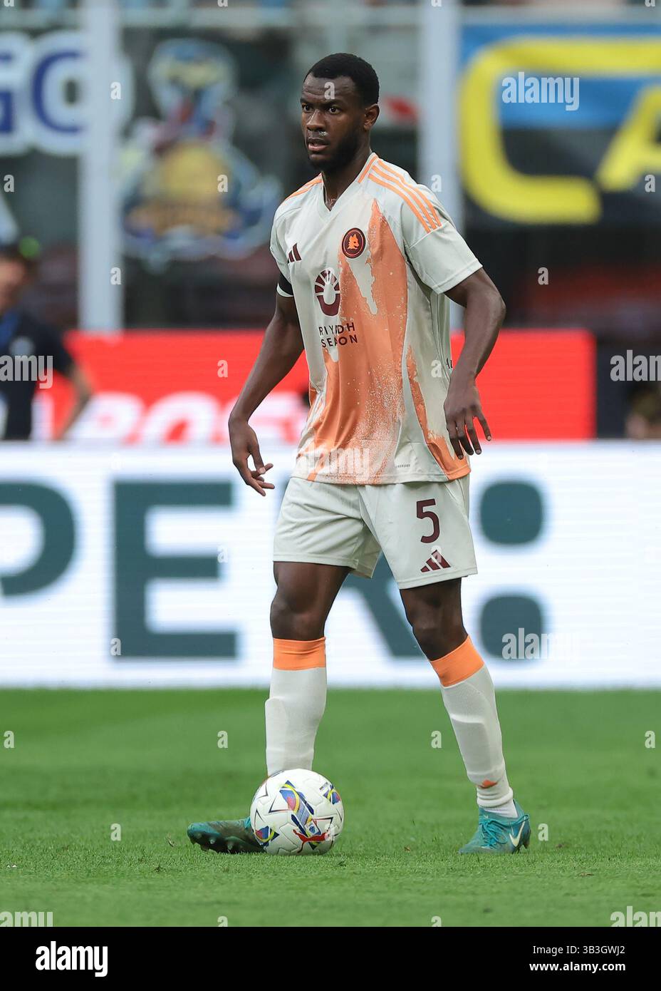 Milan, Italy, 27th April 2025. Evan N'Dicka of AS Roma during the ...