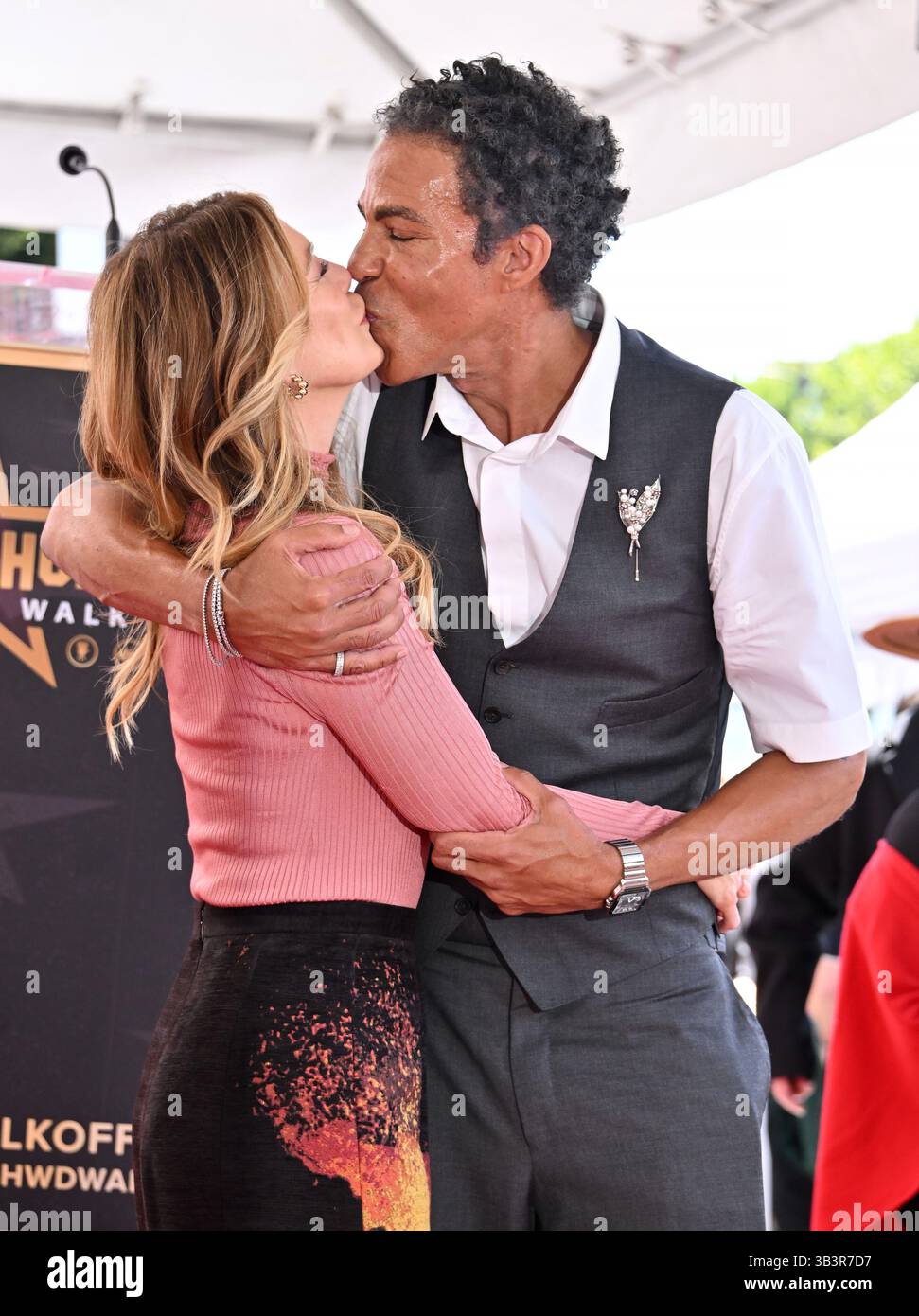 Ellen Pompeo and Chris Ivery at her Hollywood Walk of Fame Star