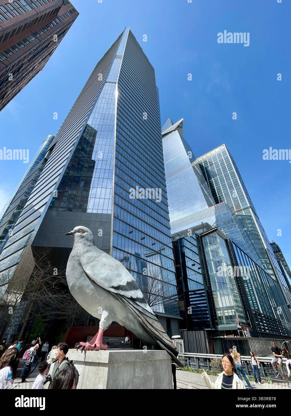 The huge public art piece, Dinosaur, is located on the spur of the highline in Hudson yards, 2025, New York City, USA - Smartphone Captured Stock Image