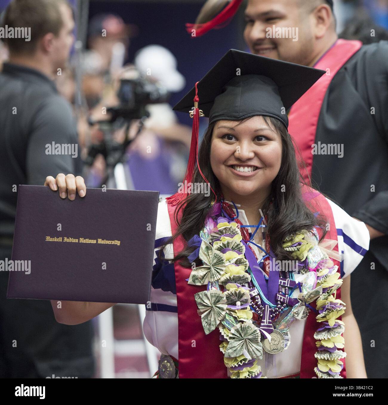 University degree ceremony stage hi-res stock photography and images ...