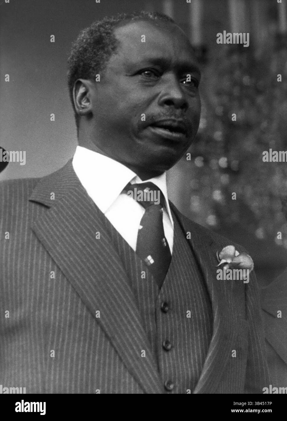 Dec. 21, 1978 - Le President Arap Moi A Paris. Daniel Arap Moi, President Du Kenya, a ete recu aujourd elysee par le President Giscard  estaing est le Premier Voyage a l etranger cu successeur de Kenyatta, venu en france pour discuter de la situation politique et militaire en afrique orientale. NPM: Daniel Arap Moi a sa sortie de  ¢Elysee. (Credit Image: © Keystone Pictures USA/ZUMAPRESS.com) Stock Photo