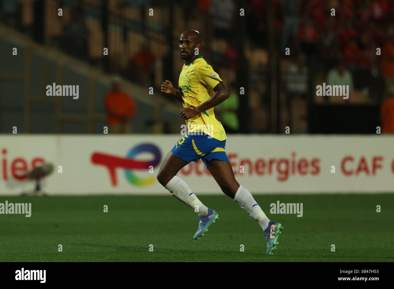 egypt-cairo-25-april-2025-khuliso-mudau-of-mamelodi-sundowns-during