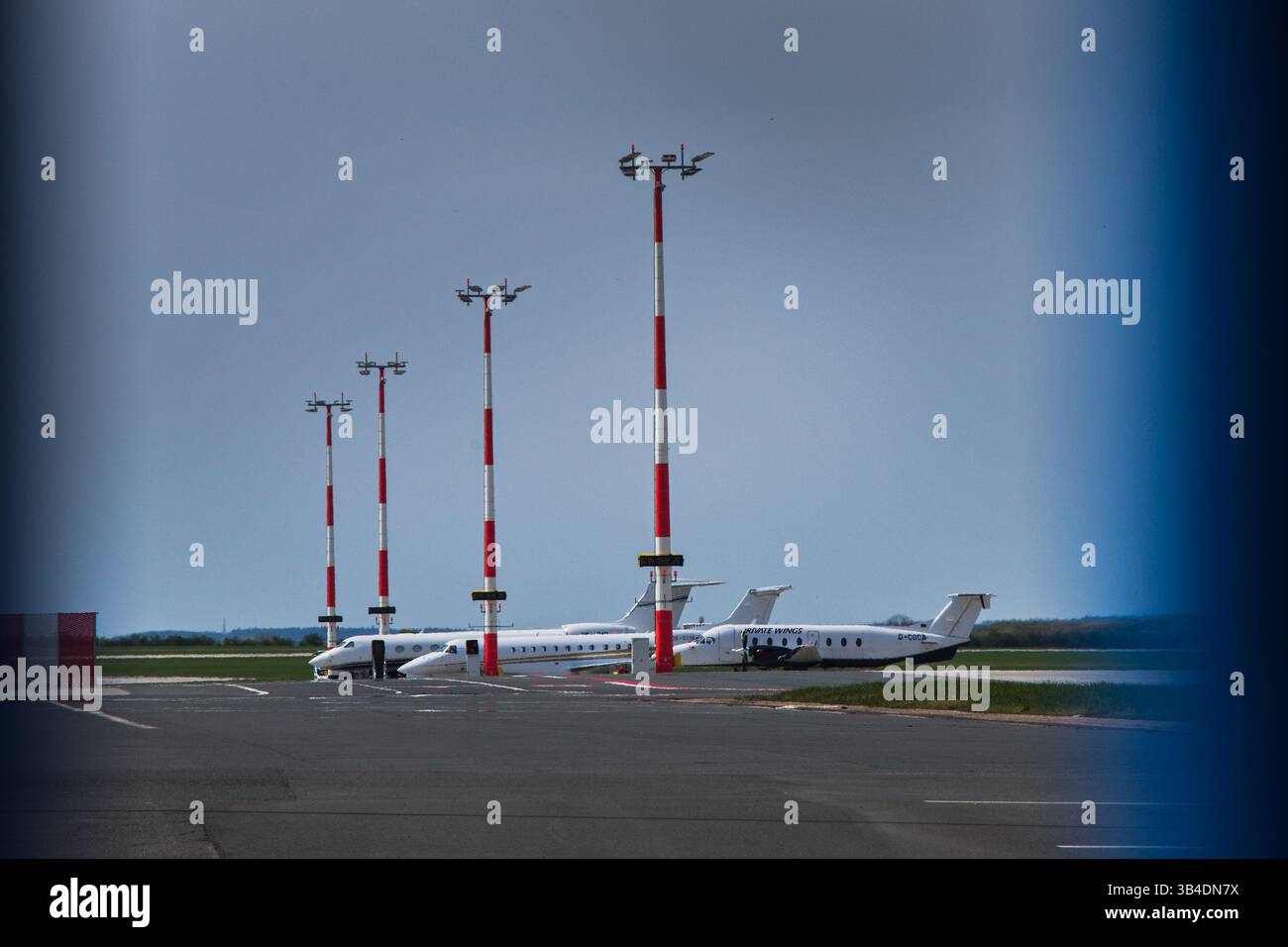 Private airport hi-res stock photography and images - Alamy
