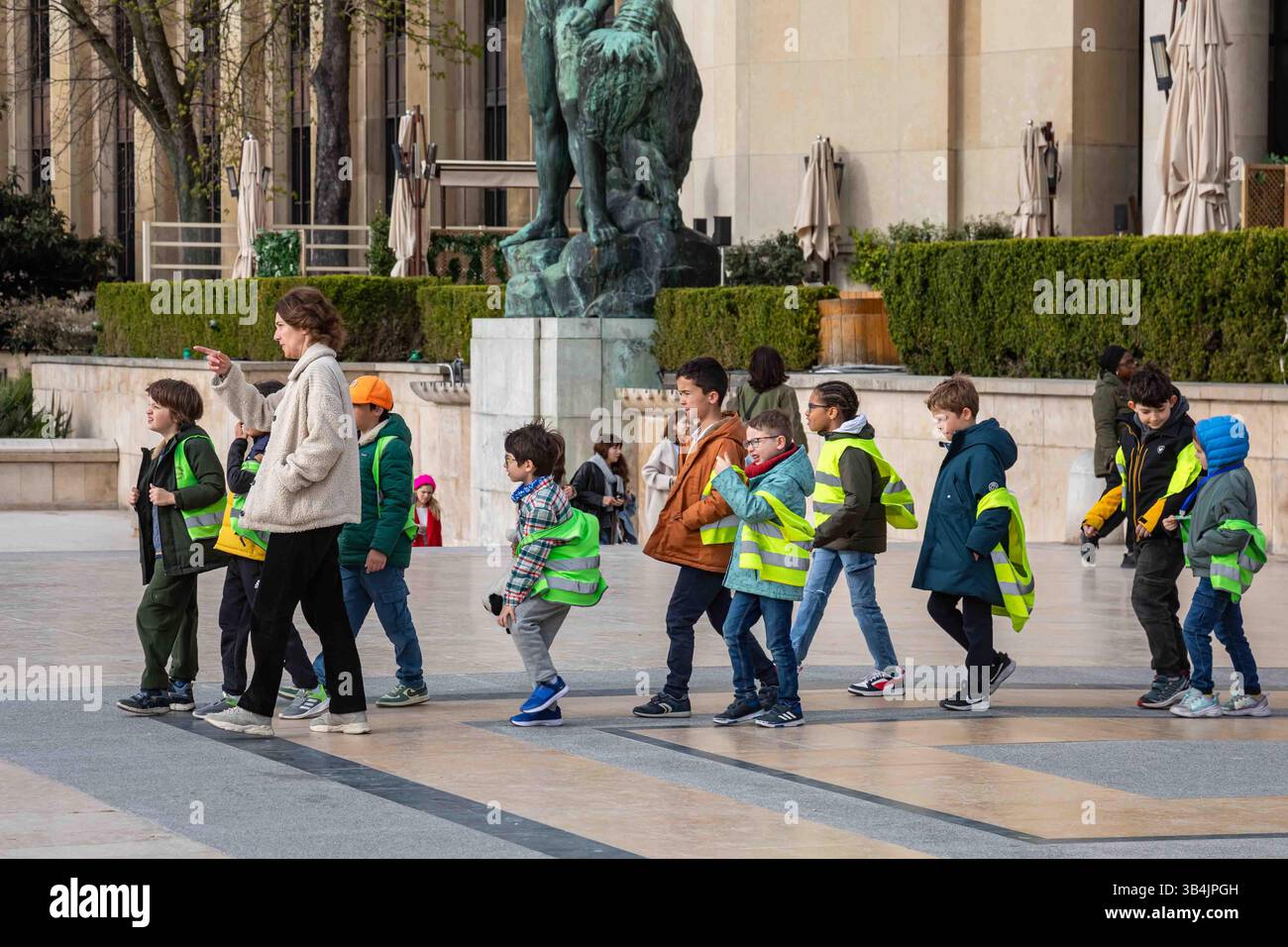 Kids hi vis vests hi-res stock photography and images - Alamy