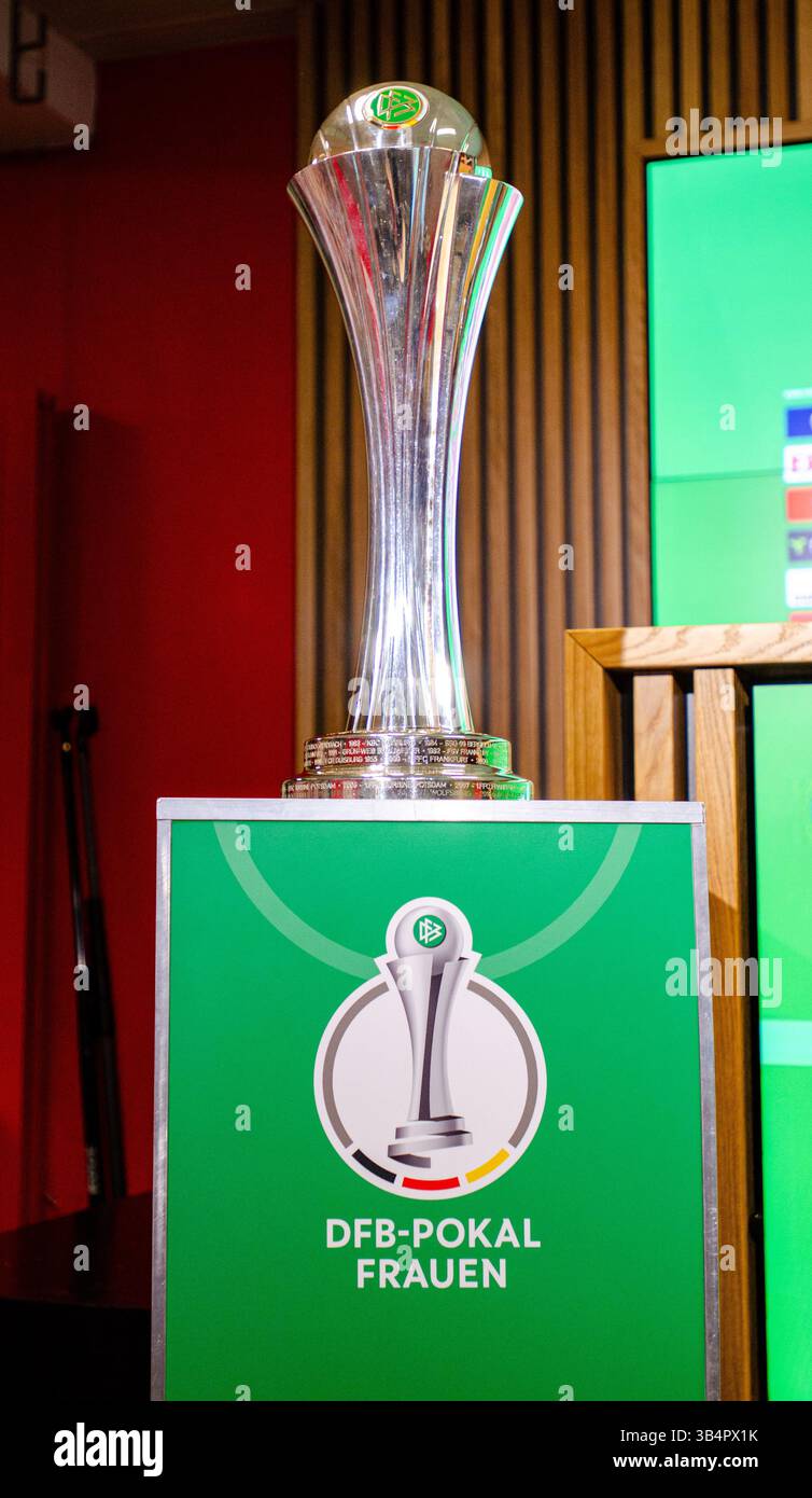 Cologne, North Rhine-Westphalia, Germany. 30th Apr, 2025. The trophy of the Women's German Cup stands before the press conference the day before the Women's DFB Cup final in the RheinEnergieStadion in Cologne, Germany on April 30, 2025. (Credit Image: © Kai Dambach/ZUMA Press Wire) EDITORIAL USAGE ONLY! Not for Commercial USAGE! Stock Photo