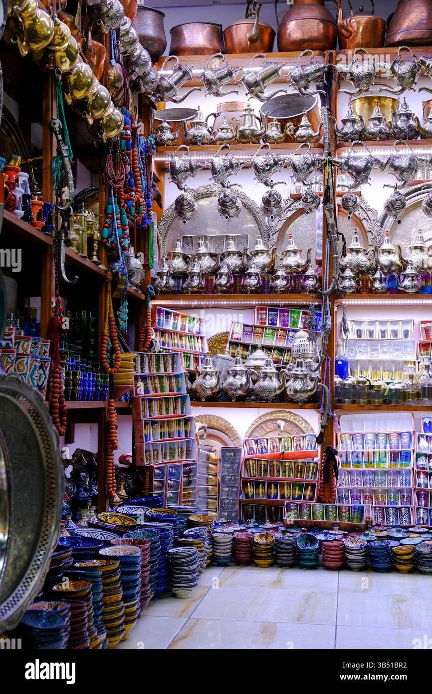 Copper souk hi-res stock photography and images - Alamy