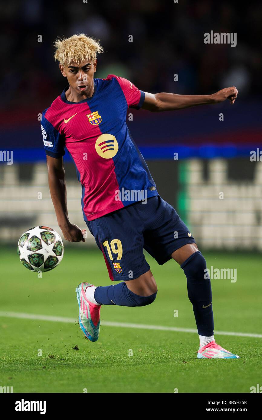 Barcelona, Spain. 30 April 2025. Lamine Yamal of FC Barcelona in