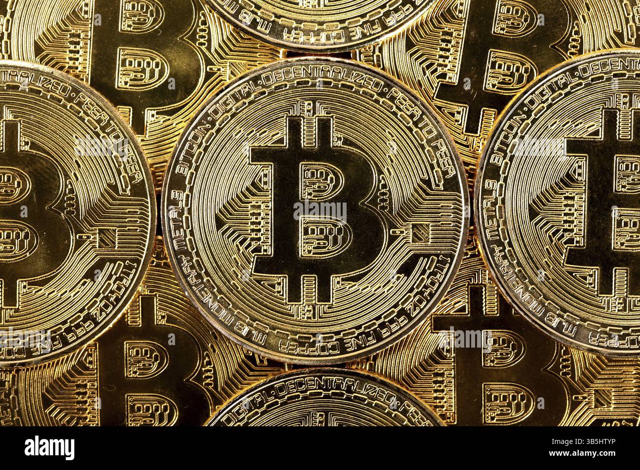Block one cryptocurrency hi-res stock photography and images - Alamy