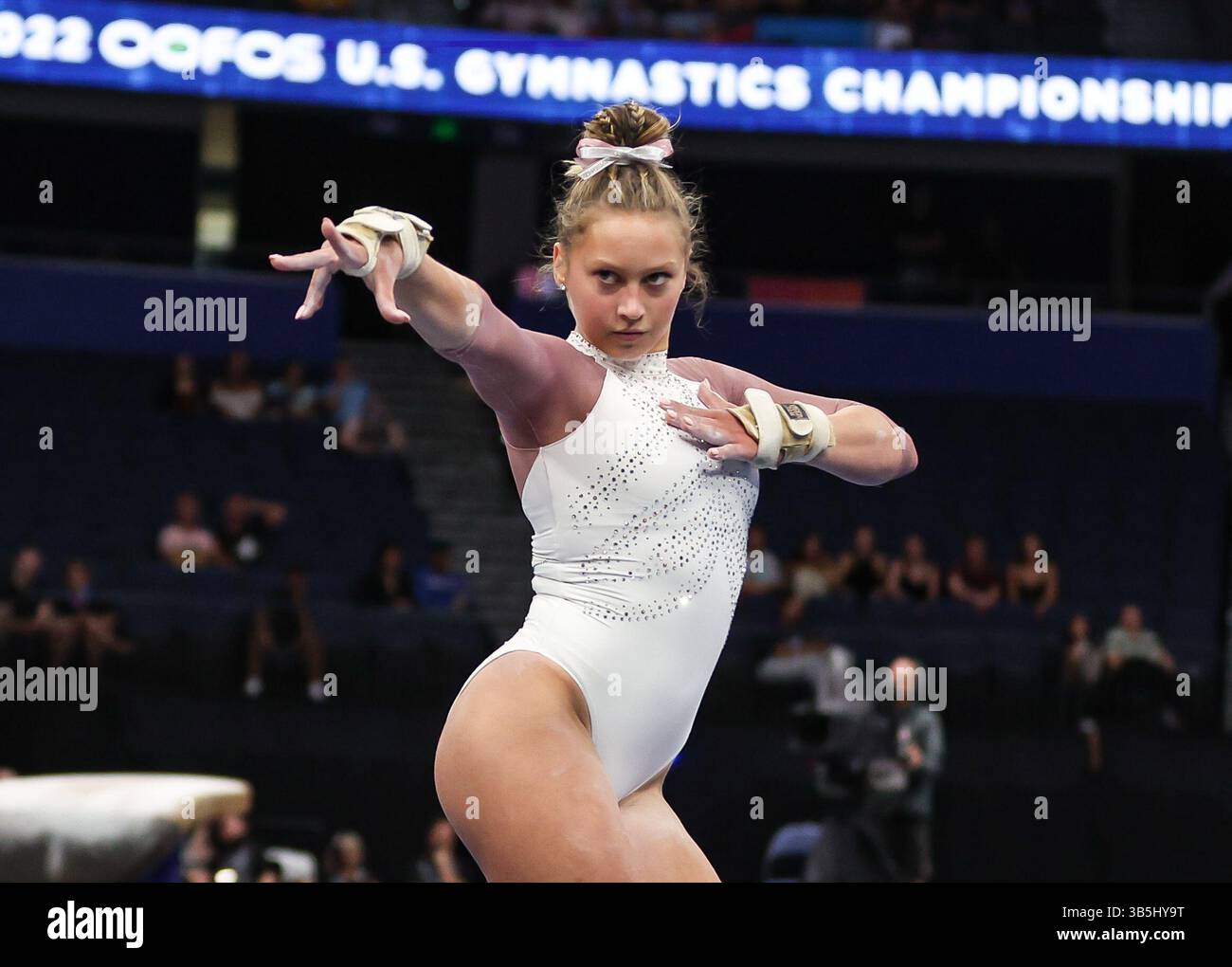 Katelyn Rosen August 19, 2022: Katelyn Rosen competes on the floor exercise during ...