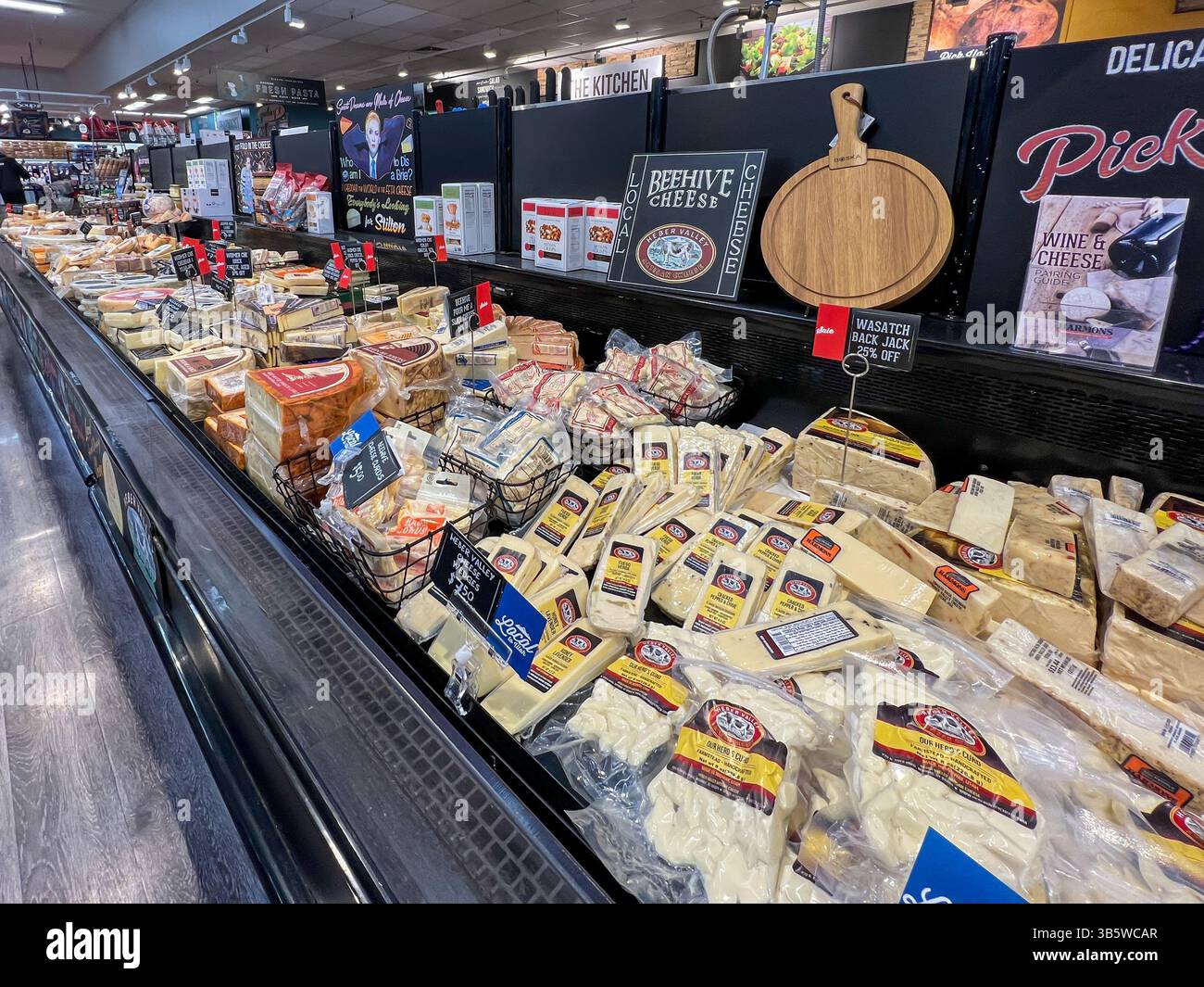 Supermarket cheese display hi-res stock photography and images - Alamy
