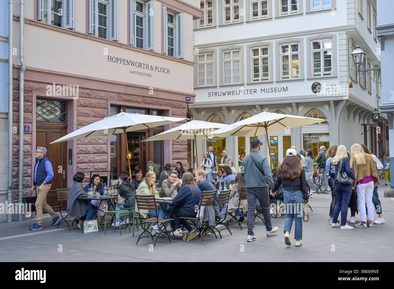 Straßencafe Hoppenworth & Ploch, Hühnermarkt, Frankfurt am Main, Hessen