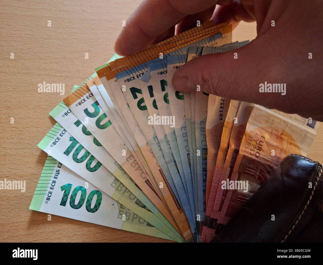 Stapel Geld Hamburg Hamburg Deutschland *** Stack of money Hamburg ...