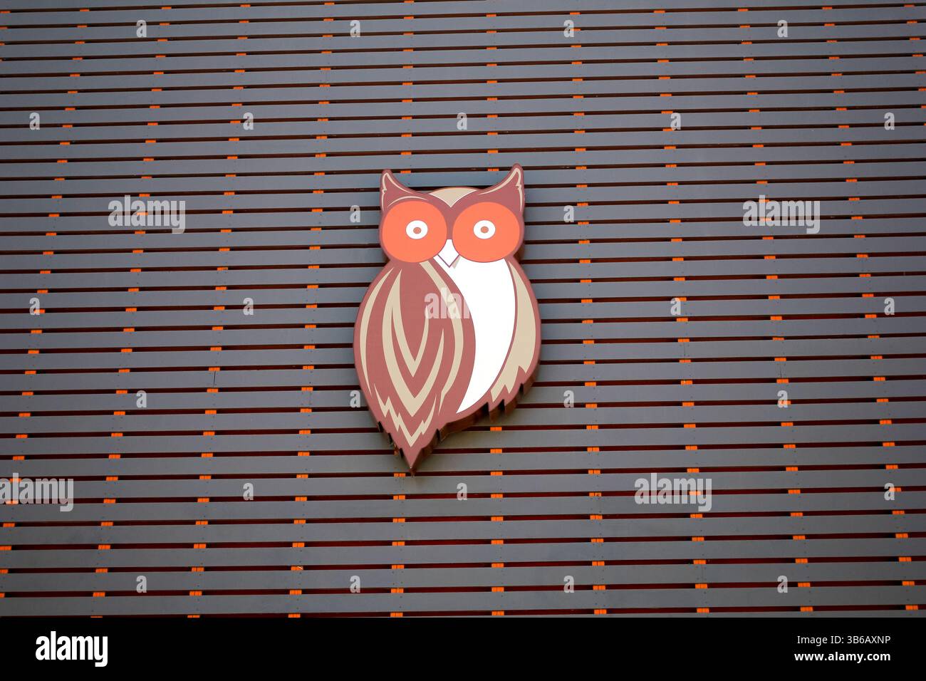 Los Angeles, California, United States - 09-07-2019: A store front sign and logo for the restaurant chain known as Hooters. Stock Photo