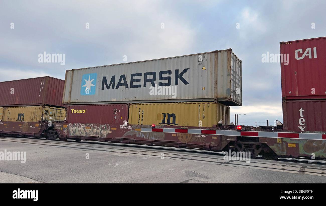 Container Train Bulinton December 28, 2023, Emporia, Kansas, U.S: A Burlington Northern Santa Fe ...