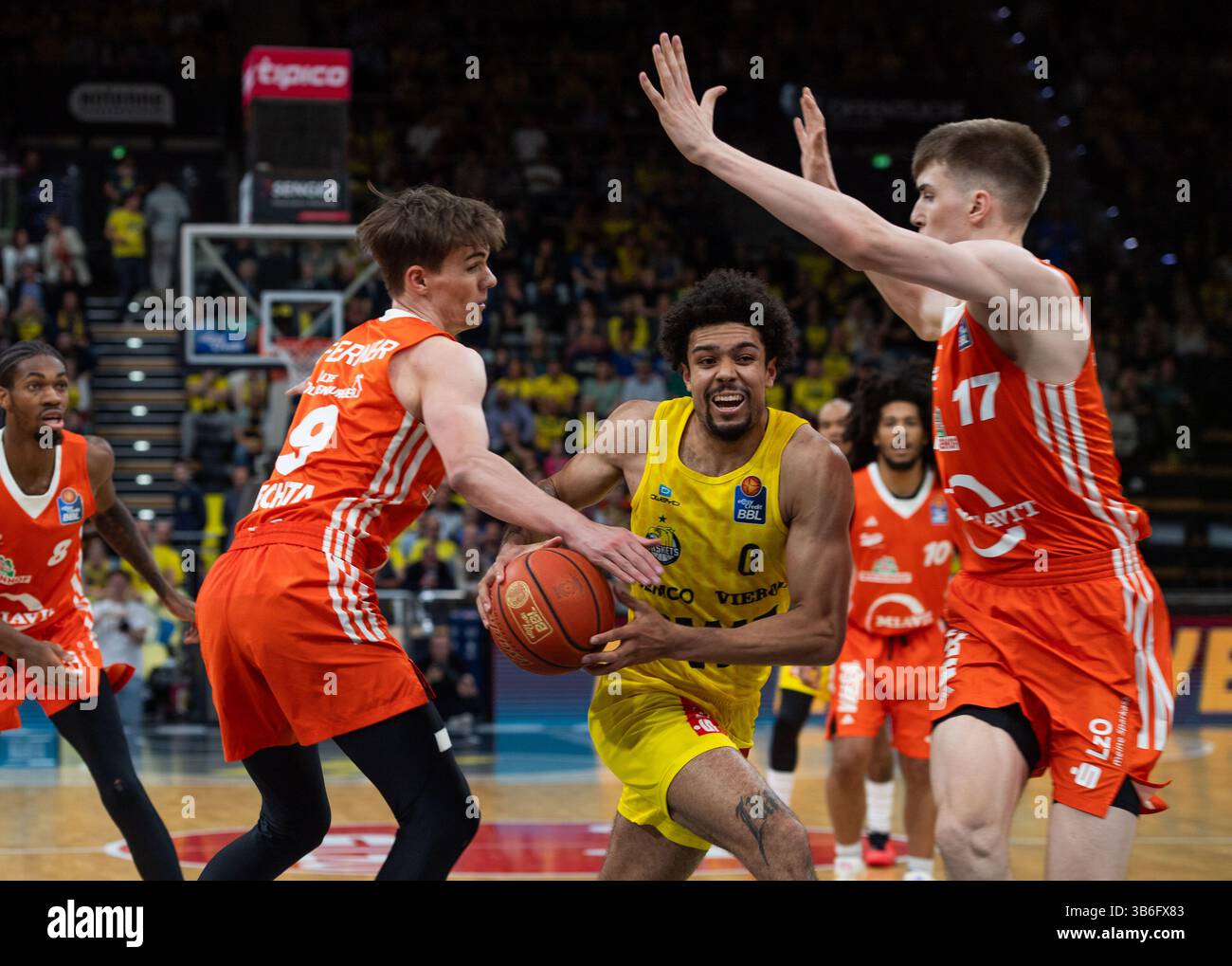 teilnehmer: rasta-vechta gegen ewe baskets