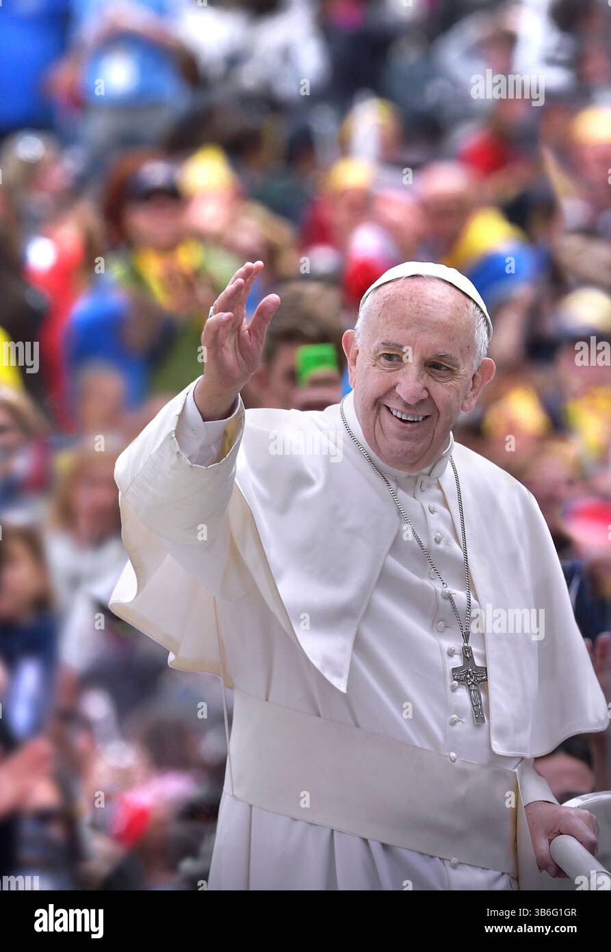 Vatican City State, Vatikanstadt. 03rd May, 2025. Pope Francis;. May 7(01)